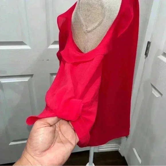 Belle Badgley Mischka cold shoulder ruffle front blouse, keyhole, 3/4 sleeve - Picture 6 of 8